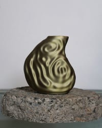 MINI SILK MOLLUSK FLOWER VASE (MOSS)