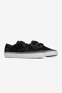 Image 2 of Zapatillas Globe Motley II Strap Black/White en liquidación.