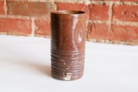 Image 1 of Thumbprint pint – redwood matte