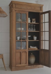 Image 3 of Petite vitrine Parisienne 