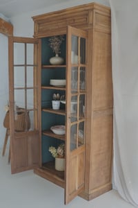 Image 5 of Petite vitrine Parisienne 
