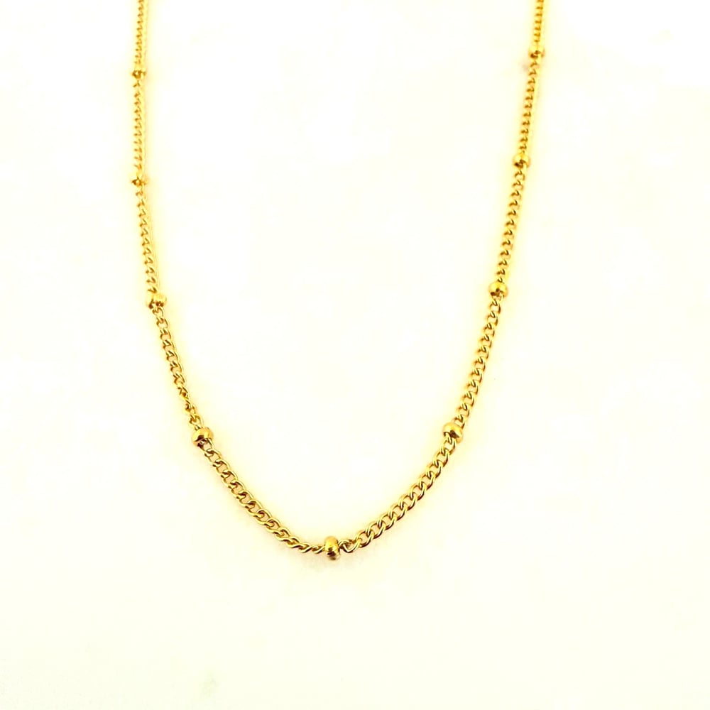 Image of Sideways Bead Chain in Gold tone. Pack of 4 Chains