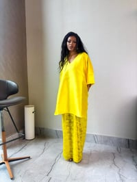 Image 1 of RYGYNA SHORT KAFTAN WITH MESH SET – YELLOW