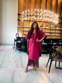 Image 2 of RYGYNA SHORT KAFTAN WITH MESH SET – BURGUNDY