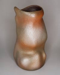 BIO-MORPH PEARESCENT FLOWER JUG