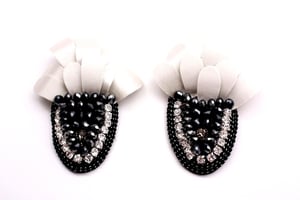 Image of White Feather Brooches - KD 35