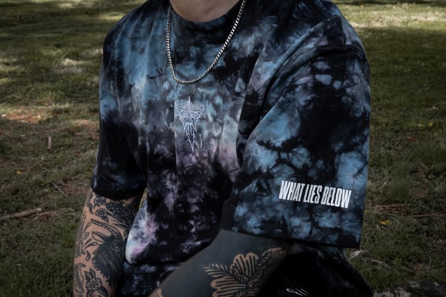 SIGIL TIE DIE TEE