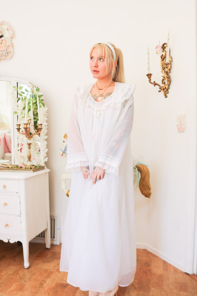Image of Vintage 1970s Shadowline Babydoll Peignoir Set (Small)