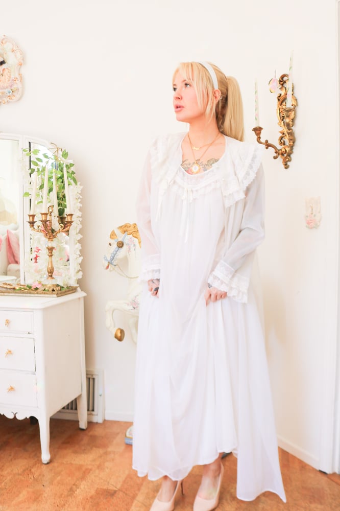 Image of Vintage 1970s Shadowline Babydoll Peignoir Set (Small)