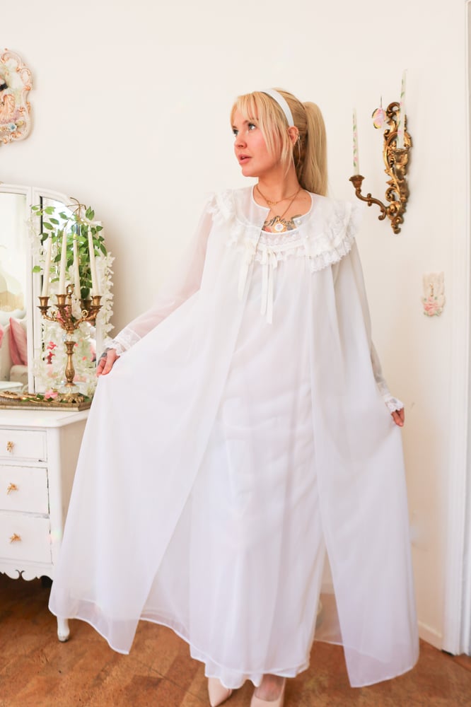 Image of Vintage 1970s Shadowline Babydoll Peignoir Set (Small)