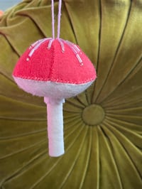 Image 2 of Pink is My New Obsession 