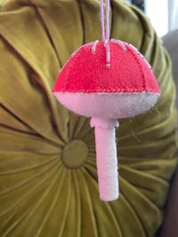 Image 4 of Pink is My New Obsession 