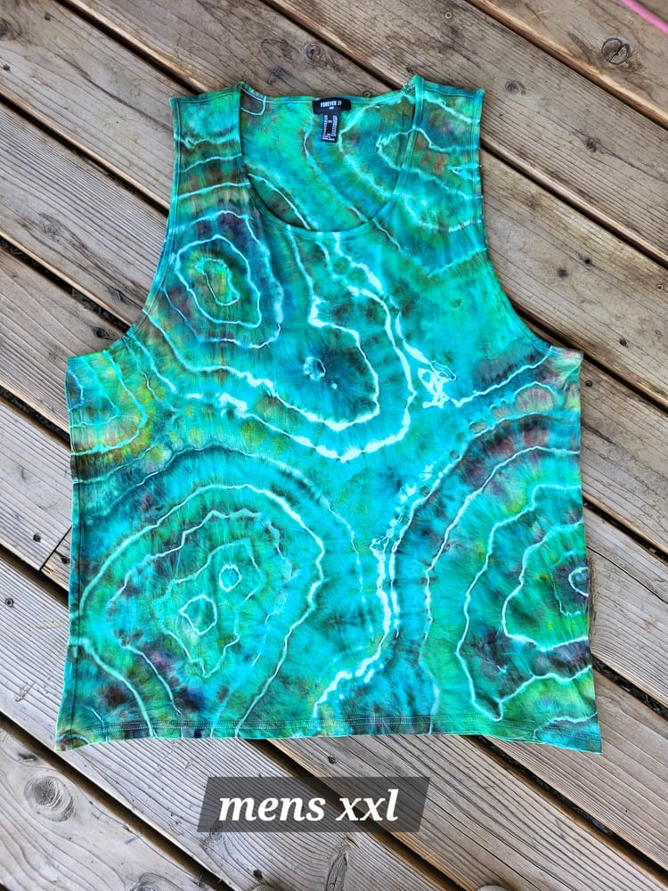 Image of "Emerald Canyon Geode Tank"