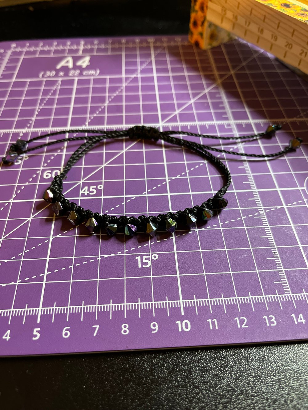 Image of Macrame crystal 