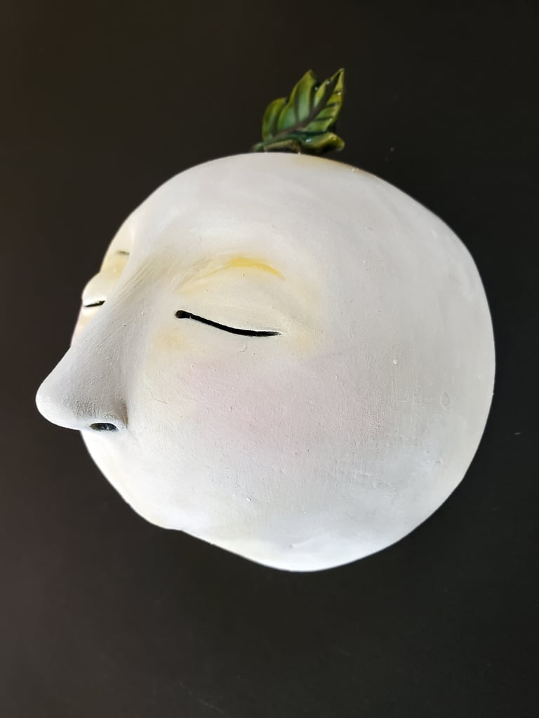 Tiny mask with green leaf Image 3