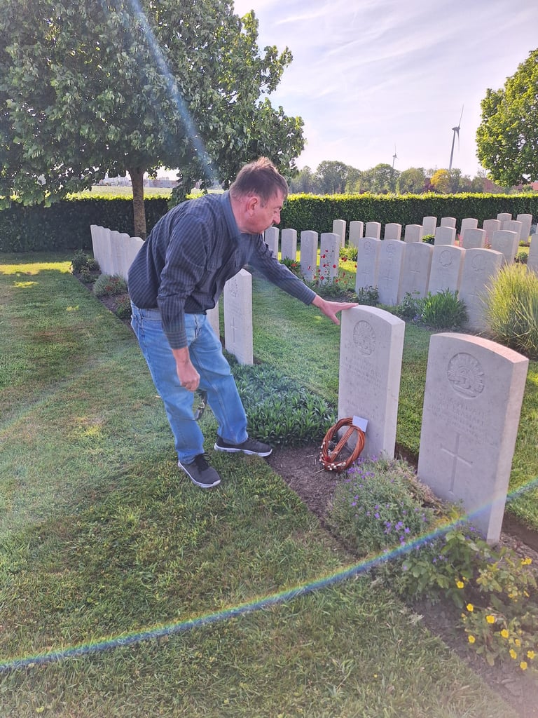 Private Australian ww1 battlefield 3 day tour Ypres to Amiens or Amiens to Ypres Image 3