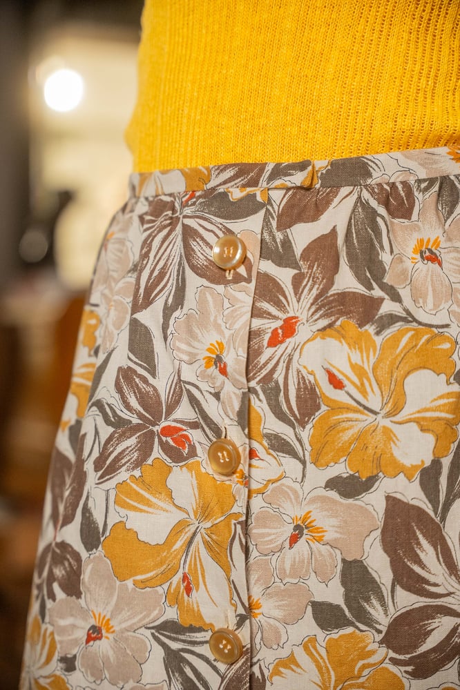 Image of Gonna fiori sabbia