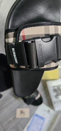 Image 3 of Mens & Ladies blue Berry slider(1:1)