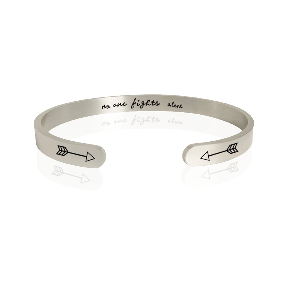 Image of No one Fights Alone Bracelet - Cancer Fighter & Patient Recovery Gifts.
