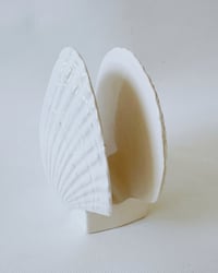 Image 3 of Vintage Ceramic Shell Napkin Holder