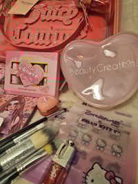 Image 3 of Juicy Couture 3 in 1 Tote Makeup Bundle Featuring Hello Kitty 