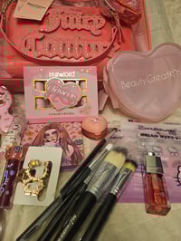 Image 4 of Juicy Couture 3 in 1 Tote Makeup Bundle Featuring Hello Kitty 
