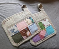 Image 3 of Pocketed Linen Potholder Set - Crazy Patchwork 