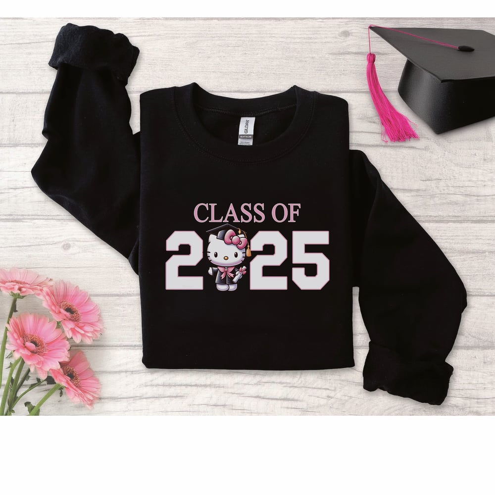 Image of CLASS OF 2025 SWEATER OR T-SHIRT 