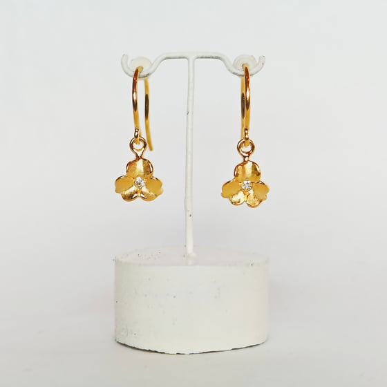 Beeld van Triangular flowers