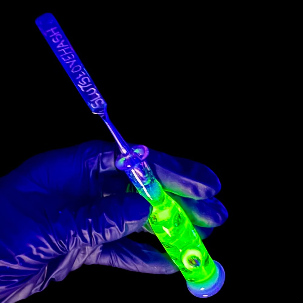 Image of 1/1 SLUTSLOVEHASH x @IANMICHAELGLASS Murikami Flower Illuminati UV Tool