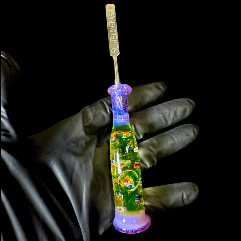 Image of 1/1 SLUTSLOVEHASH x @IANMICHAELGLASS Murikami Flower Illuminati UV Tool