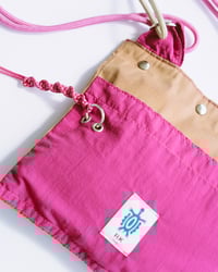 Image 3 of BABI BAG - Fucsia/Camel