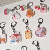 Image 5 of Honey Bear Acrylic Keychain