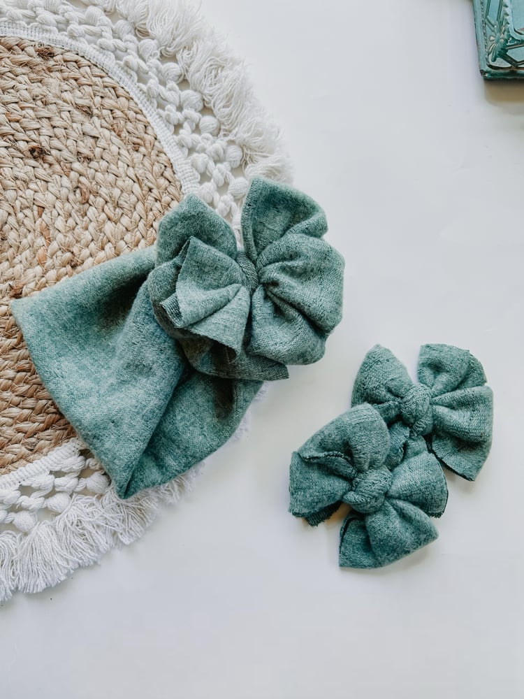 Image of JADE SWEATER 