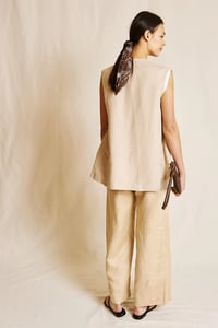Image 2 of Pantalon Sara Lino Beige ZUBI