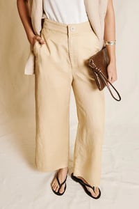 Image 3 of Pantalon Sara Lino Beige ZUBI