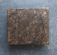 Image 5 of STEAMPUNK HIP FLASK IN GIFT BOX