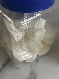 Image 2 of Crunch n go container