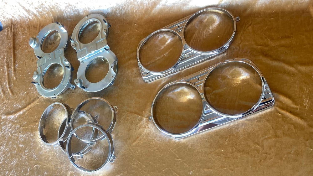 Image of DATSUN 1600 FRONT LIGHTS HEADLIGHTS - CHROME