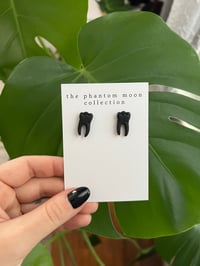 Black Teeth Studs 