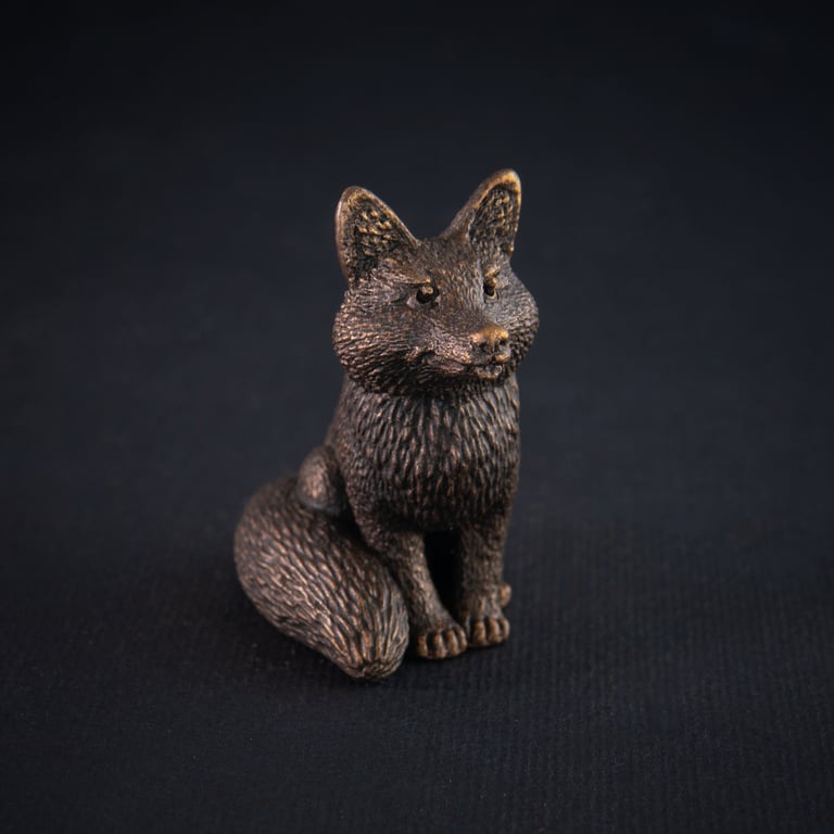 Fox resin figure Image 2