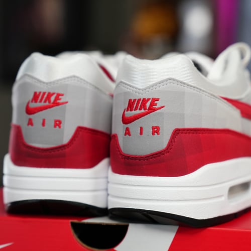 Image of Nike Air Max 1 .SWOOSH Low Poly