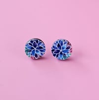 Image 4 of Change Of Season | Studs