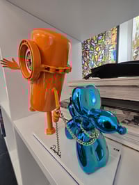 Image 2 of Minion Koons Orange et bleu