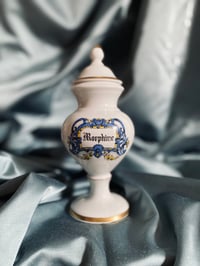 Image 1 of Pot couvert d'apothicaire en porcelaine de Paris // Morphine