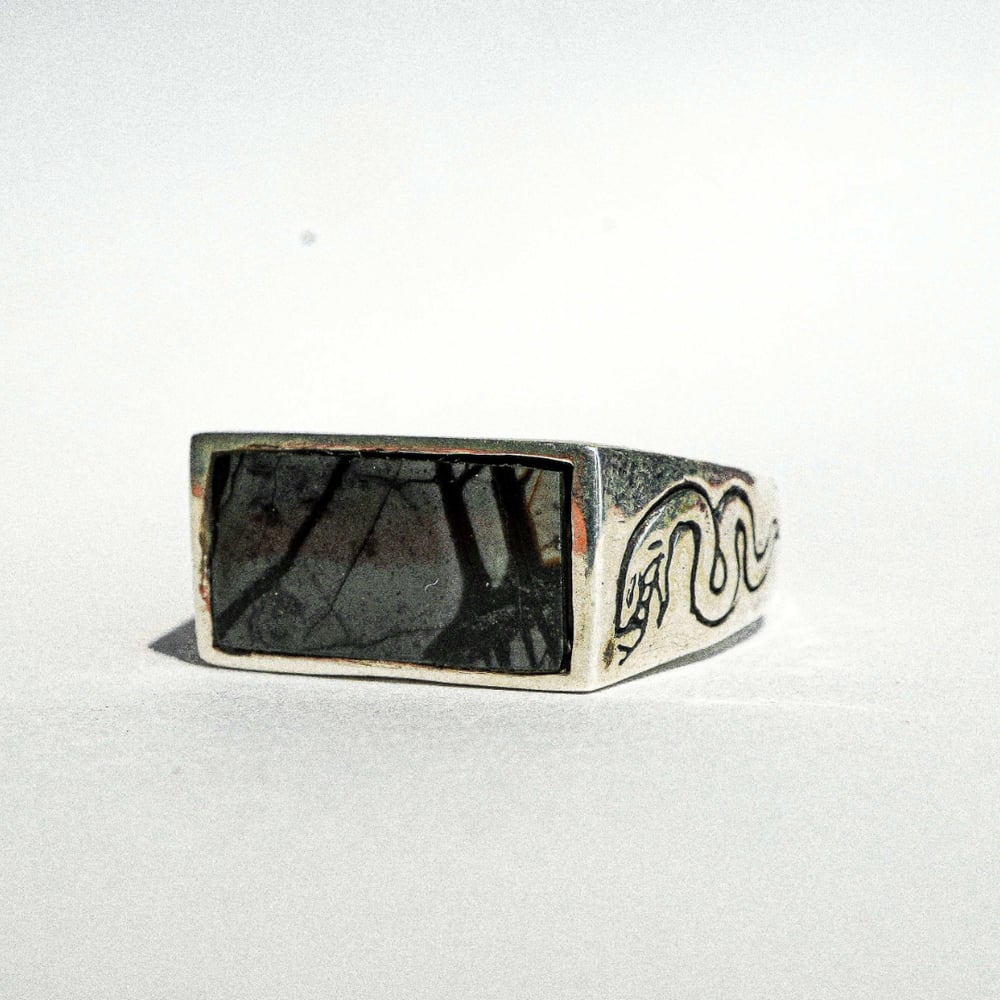 LOST AMIGO BLACK NOIR JASPER SNAKE SIGNET RING - SIZE 10