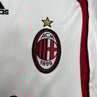 Image 2 of Retro AC Milan Away 06-07