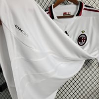 Image 2 of Retro AC Milan Away 09-10
