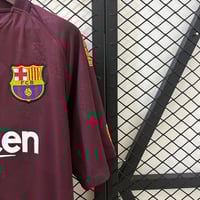 Image 7 of Retro Barcelona Third 17-18