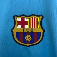 Image 4 of Retro FC Barcelona 15-16 Third Away